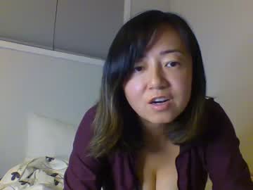girl
        mandarin_girl cam image #1858378