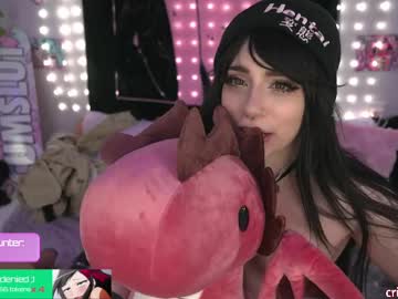 girl
        crimsonkitten cam image #4563449