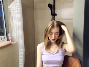 girl
        stephanie1313 cam image #743474