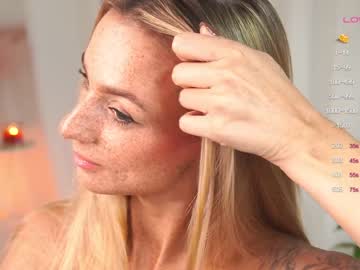 girl
        artease cam image #1988974