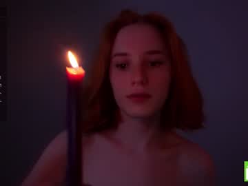 girl
        margarethowell cam image #2903008