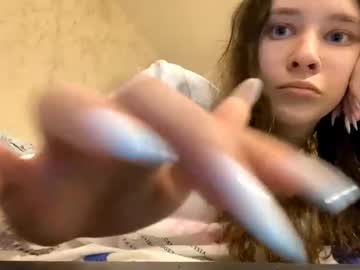 girl
        edlinhazleton cam image #4422674