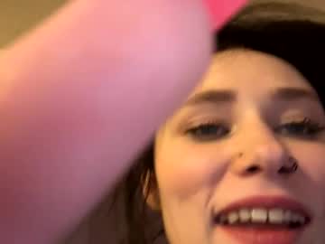 girl
        lenity_life cam image #3655008