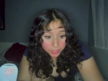 girl
        lexi_luxe cam image #3863617