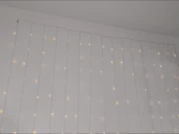 girl
        emmi_rosee cam image #1403553