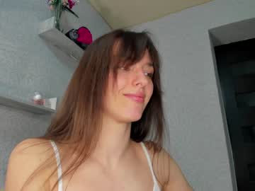 girl
        your_little_flexible_girl cam image #779687