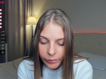 girl
        erline_may cam image #2575801