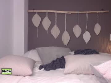 girl
        latinella cam image #3308784