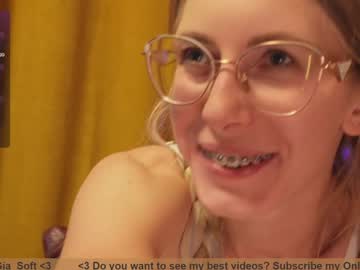 girl
        girl_i_am cam image #2928845