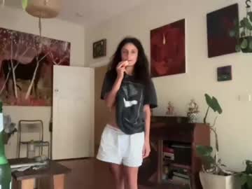 girl
        tomboyskank cam image #2489404
