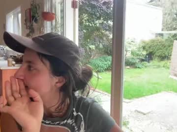 girl
        tomboyskank cam image #1996914