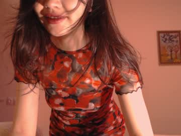 girl
        aimeclarks cam image #551720
