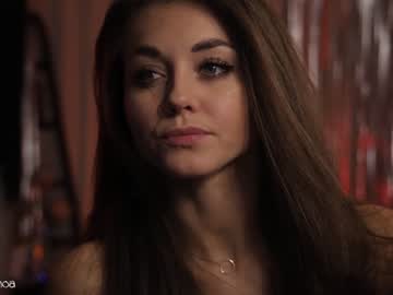 girl
        lettymoa cam image #2747383