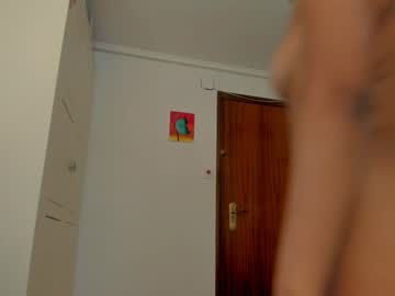 girl
        naomigarcia cam image #3891505