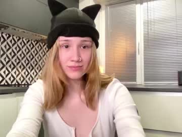 girl
        jen_sincero cam image #639724