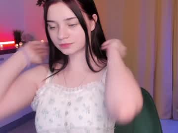 girl
        sibimons cam image #2143358