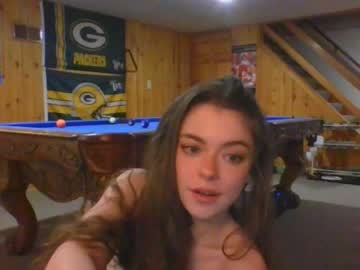girl
        rosegold18 cam image #2207765