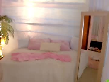girl
        amyvalentine cam image #4390890