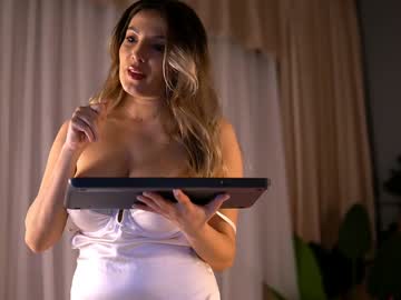 girl
        kellymathews cam image #4002849