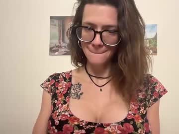 girl
        naomi_reah cam image #2381717