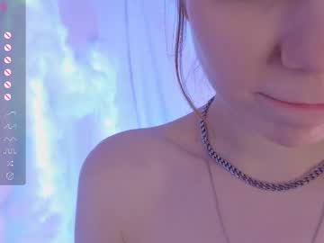 girl
        alisia_spinnet cam image #4119038