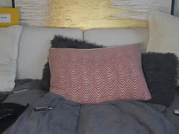 girl
        hotbella_ cam image #3421031