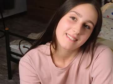 girl
        missy_pics cam image #4596237