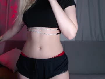 girl
        kriss0leoo cam image #1975907