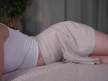 girl
        constanceharding cam image #3057859