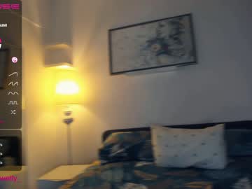 girl
        sun_shiiine cam image #1138926