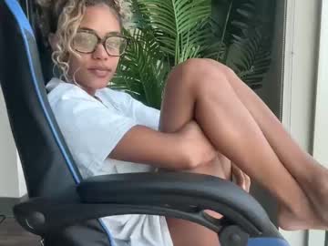 girl
        therealscarlitscandal cam image #3187019