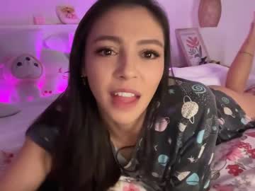 girl
        keirasworld cam image #4518565
