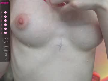 girl
        oki_dokie cam image #1380395