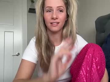 girl
        luxlovely111 cam image #4086642
