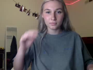 girl
        petiteblondie13 cam image #2781090