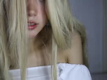 girl
        wendy_daniela cam image #875078