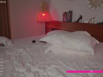 girl
        emilia98xxx cam image #1863643