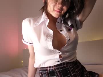 girl
        reei__ cam image #1269412