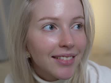 girl
        my_stella cam image #4009505