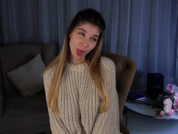 girl
        rich_roxy cam image #616535