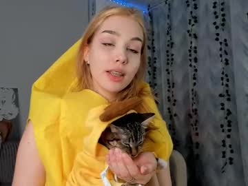 girl
        tate_angel cam image #4202408