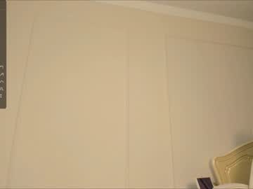 girl
        nao_mi_ cam image #1618296