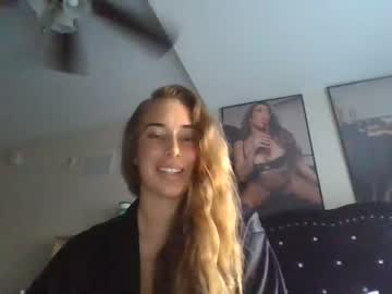 girl
        aellarose cam image #1301093