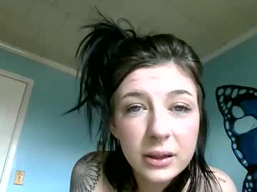 girl
        gapeach119 cam image #4015303