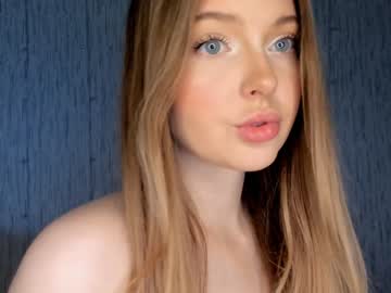 girl
        charlotteewalker cam image #2207317