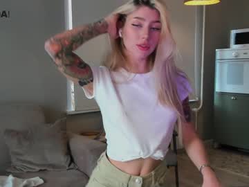girl
        _austra1ia cam image #1069462
