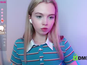 girl
        small_blondee cam image #336733