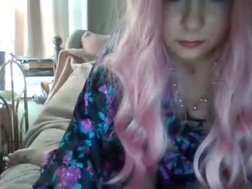 girl
        yourlittlepinkkink cam image #2126900