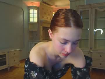 girl
        shirleywhitney cam image #2555873