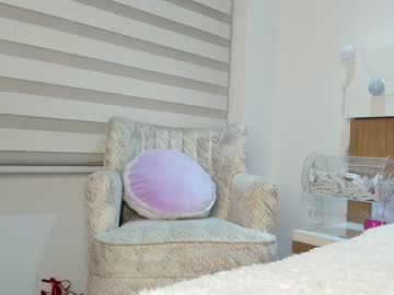 girl
        gabrielaa_18 cam image #1565598